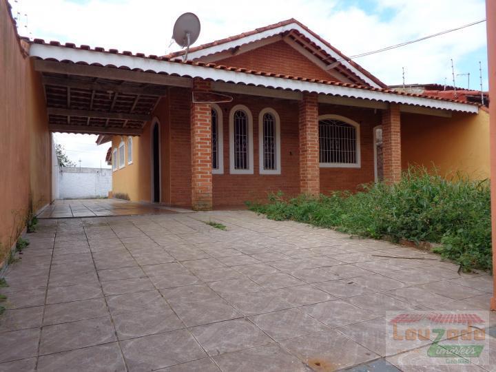 Casa à venda com 3 quartos, 325m² - Foto 3