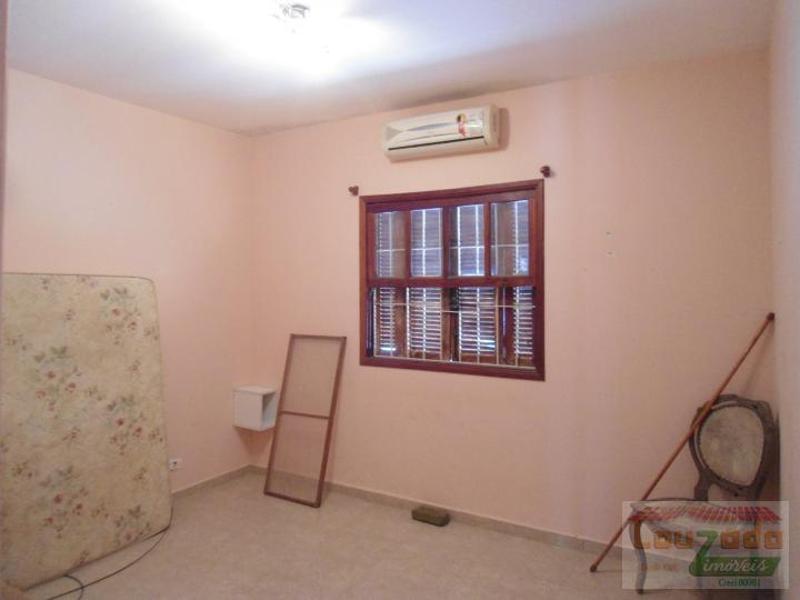 Casa para alugar com 3 quartos, 250m² - Foto 11