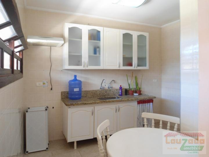 Casa para alugar com 3 quartos, 250m² - Foto 13