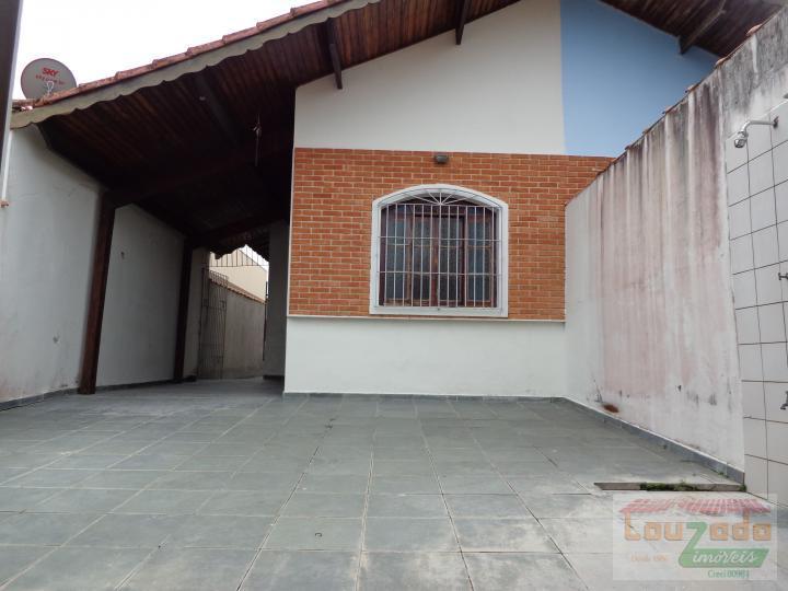 Casa à venda com 3 quartos, 169m² - Foto 1