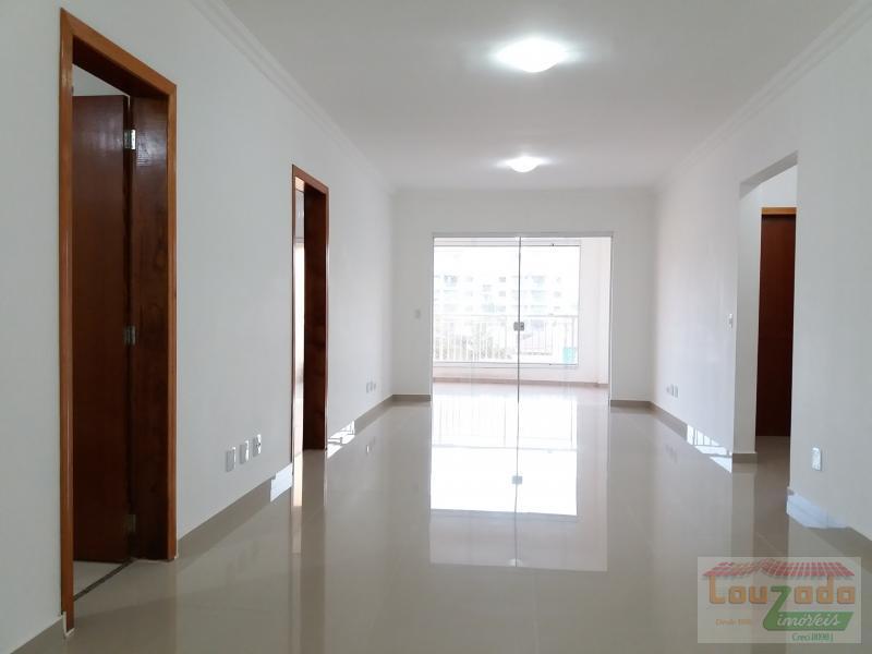 Apartamento à venda com 3 quartos, 125m² - Foto 3