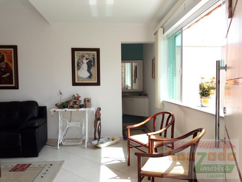 Casa à venda com 3 quartos, 360m² - Foto 5