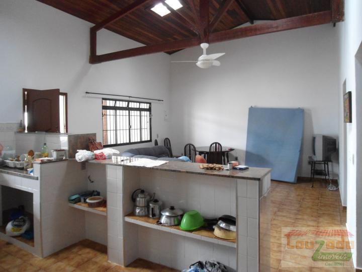 Casa à venda com 3 quartos, 250m² - Foto 10