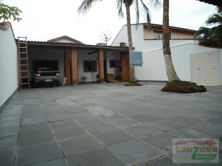 Casa à venda com 3 quartos, 250m² - Foto 1