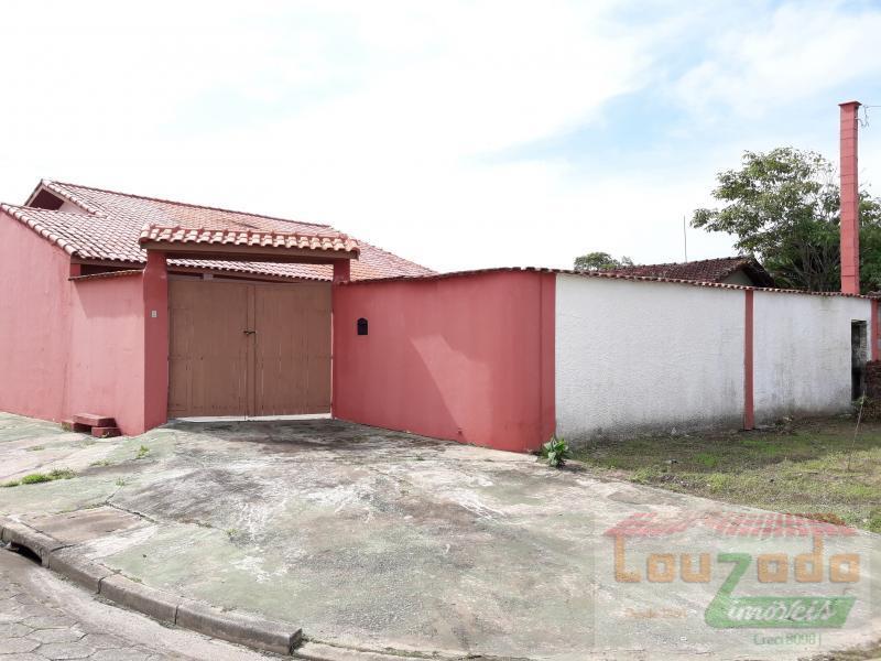 Casa à venda com 4 quartos, 420m² - Foto 1