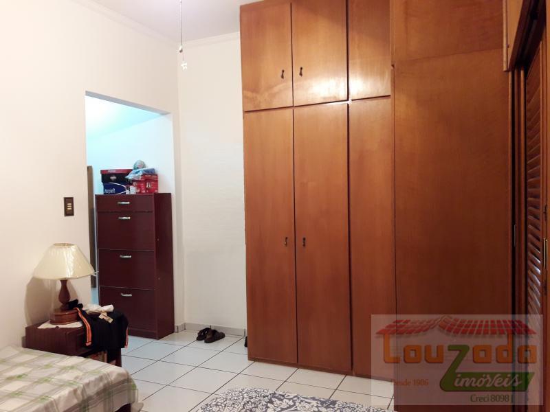 Casa à venda com 2 quartos, 300m² - Foto 22