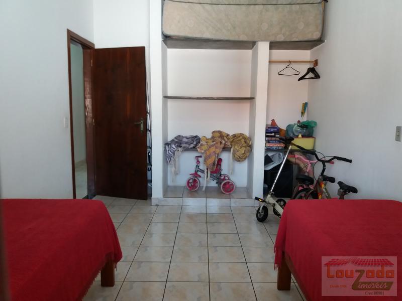 Casa à venda com 3 quartos, 300m² - Foto 24