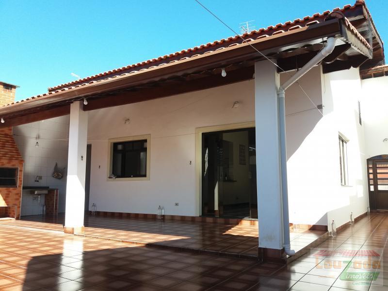 Casa à venda com 3 quartos, 300m² - Foto 6