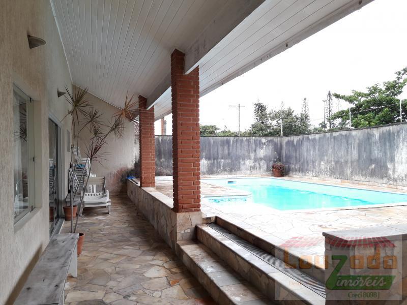 Sobrado à venda com 4 quartos, 250m² - Foto 2