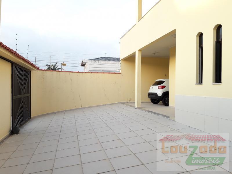 Sobrado à venda com 4 quartos, 360m² - Foto 2