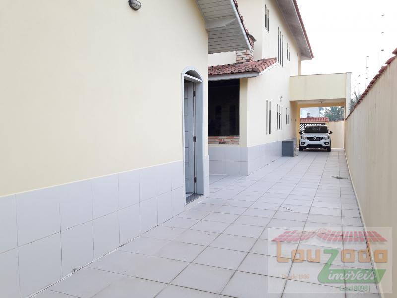 Sobrado à venda com 4 quartos, 360m² - Foto 4