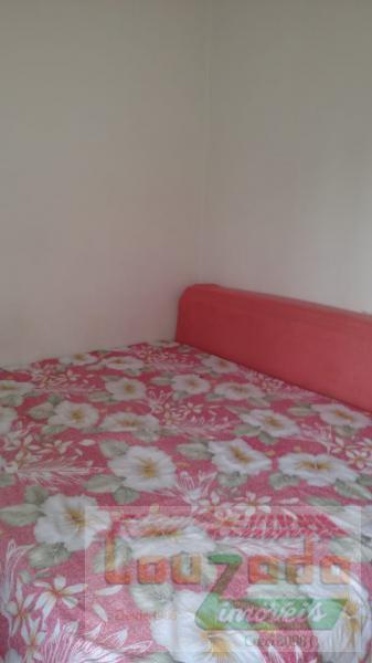 Apartamento à venda com 2 quartos, 75m² - Foto 2