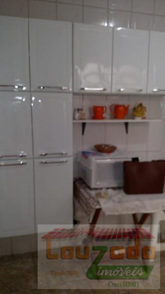 Apartamento à venda com 2 quartos, 75m² - Foto 9