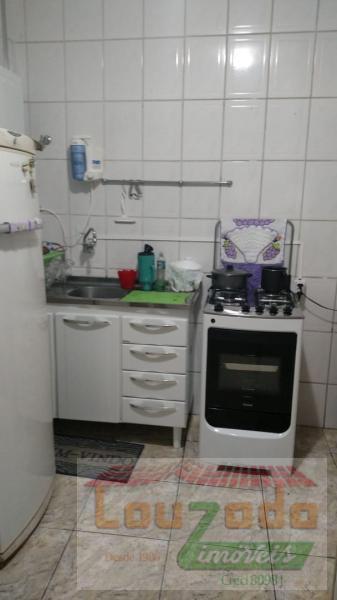 Apartamento à venda com 2 quartos, 75m² - Foto 11