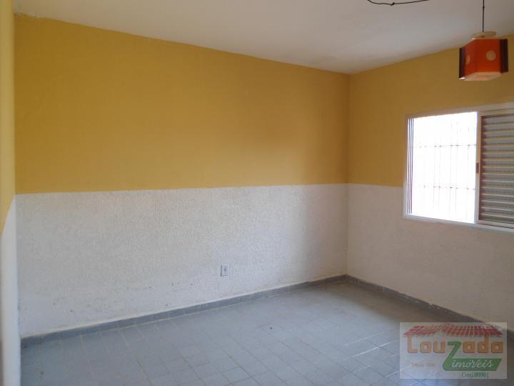 Casa à venda com 2 quartos, 250m² - Foto 6