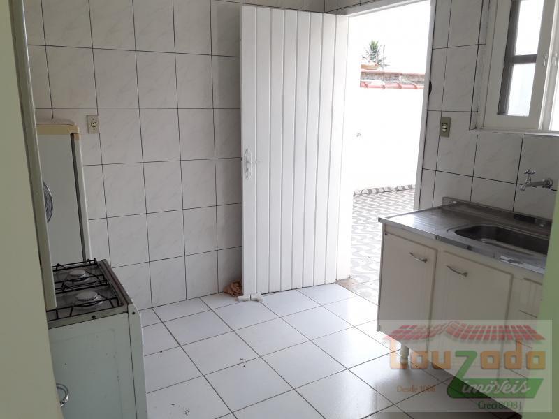 Casa à venda com 3 quartos, 336m² - Foto 22