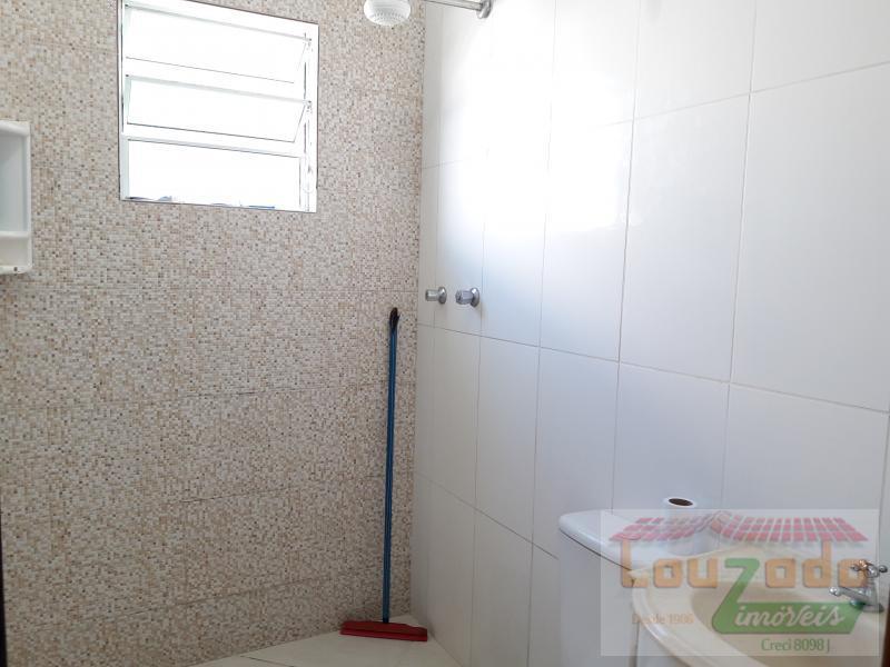 Casa à venda com 2 quartos, 210m² - Foto 13