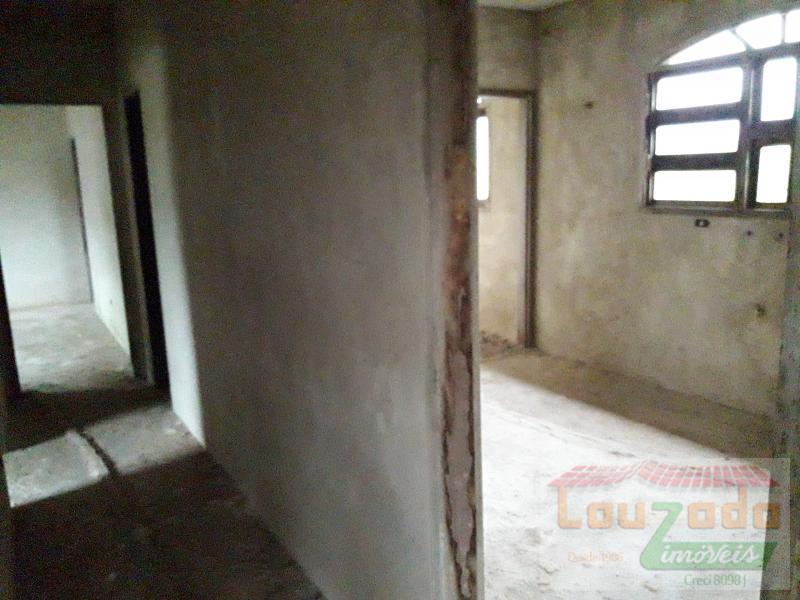 Sobrado à venda com 3 quartos, 3000m² - Foto 12