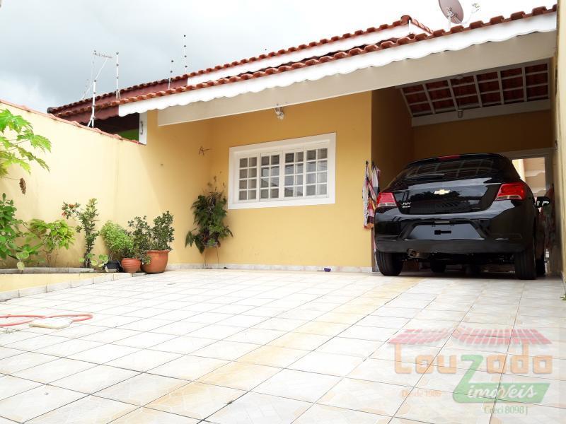 Casa à venda com 2 quartos, 180m² - Foto 1