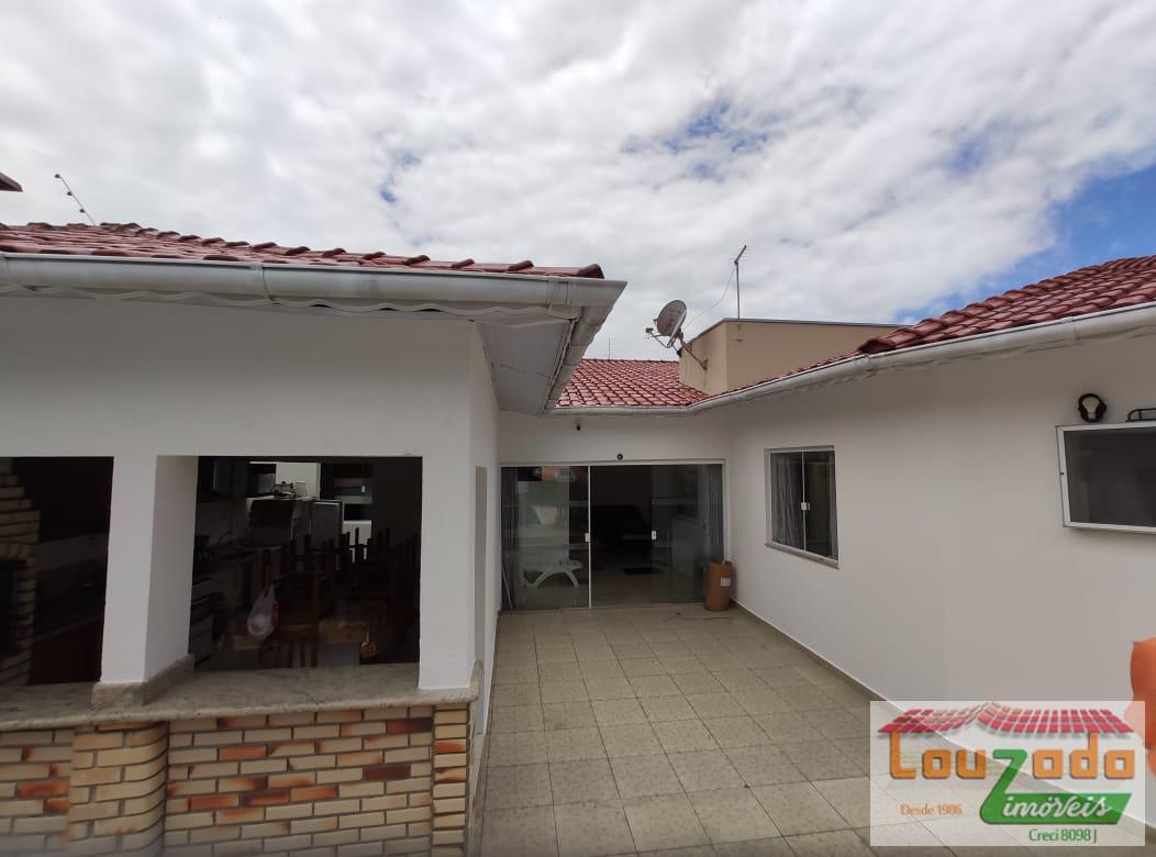 Casa à venda com 3 quartos, 309m² - Foto 6