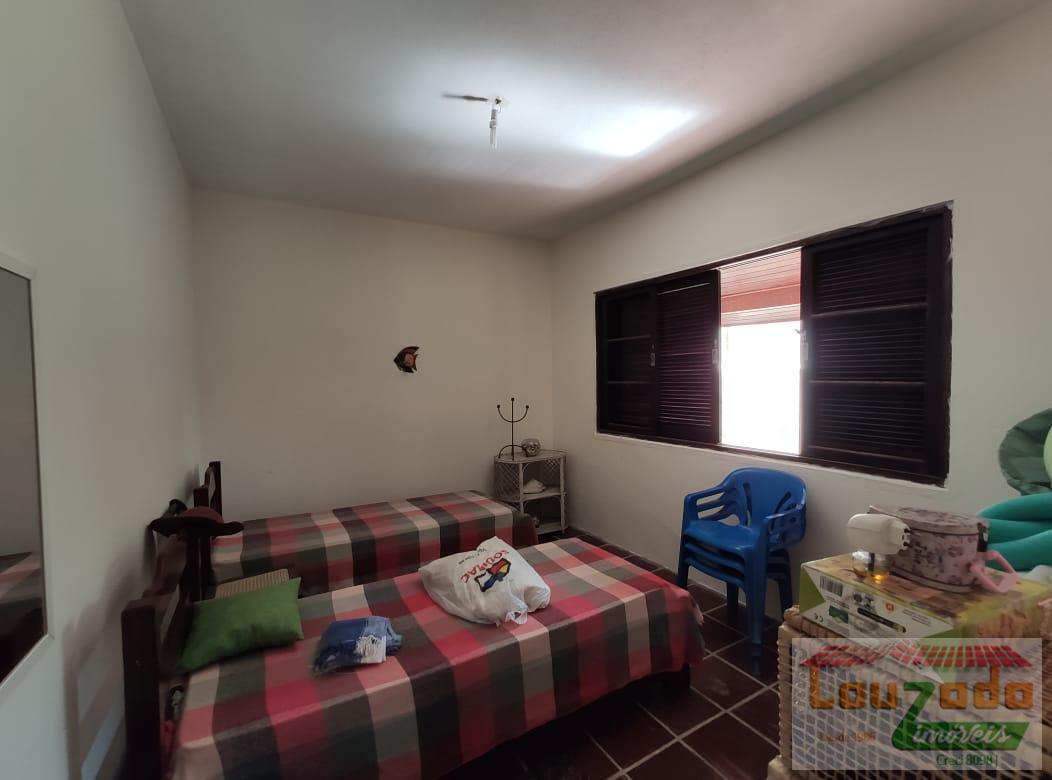 Casa à venda com 3 quartos, 250m² - Foto 13