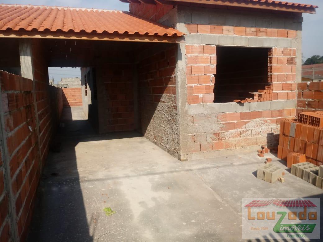 Casa à venda com 2 quartos, 150m² - Foto 1