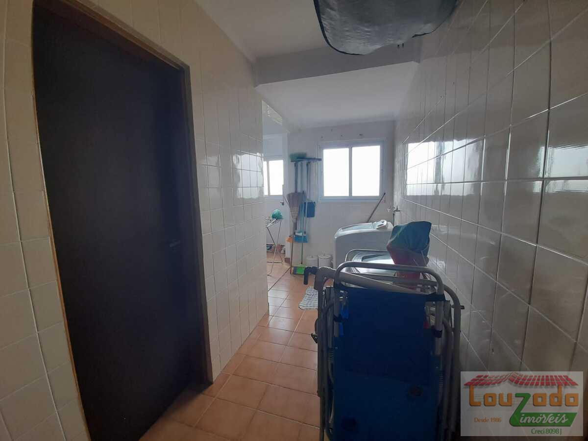 Apartamento à venda com 3 quartos, 130m² - Foto 13