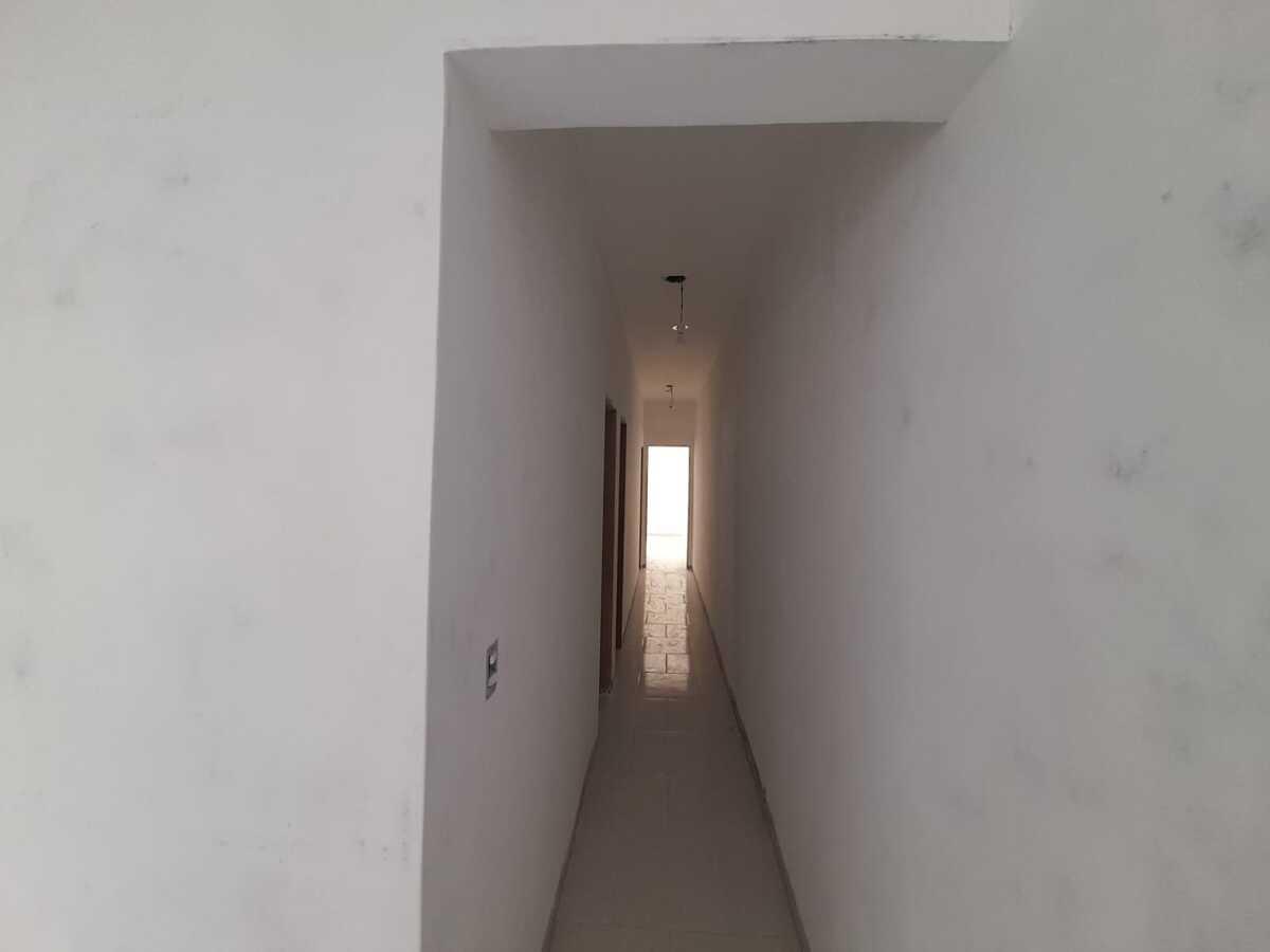 Casa à venda com 3 quartos, 140m² - Foto 2