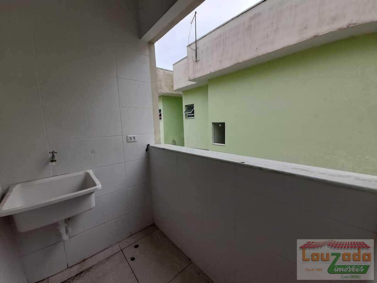 Casa à venda com 2 quartos, 90m² - Foto 10