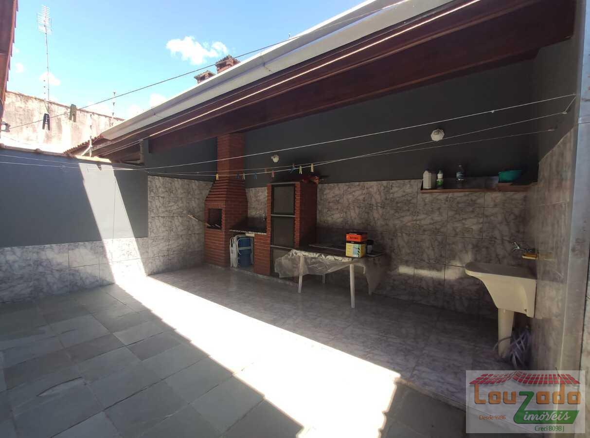 Casa à venda com 3 quartos, 180m² - Foto 13