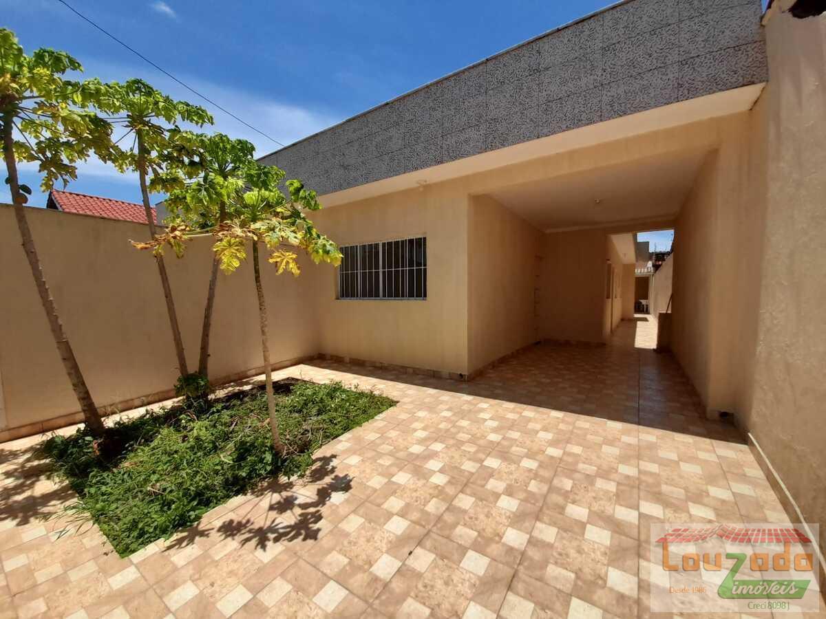 Casa à venda com 3 quartos, 180m² - Foto 2