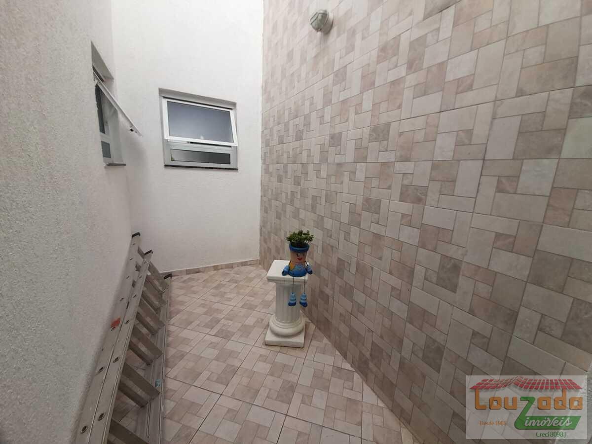 Sobrado à venda com 3 quartos, 264m² - Foto 13