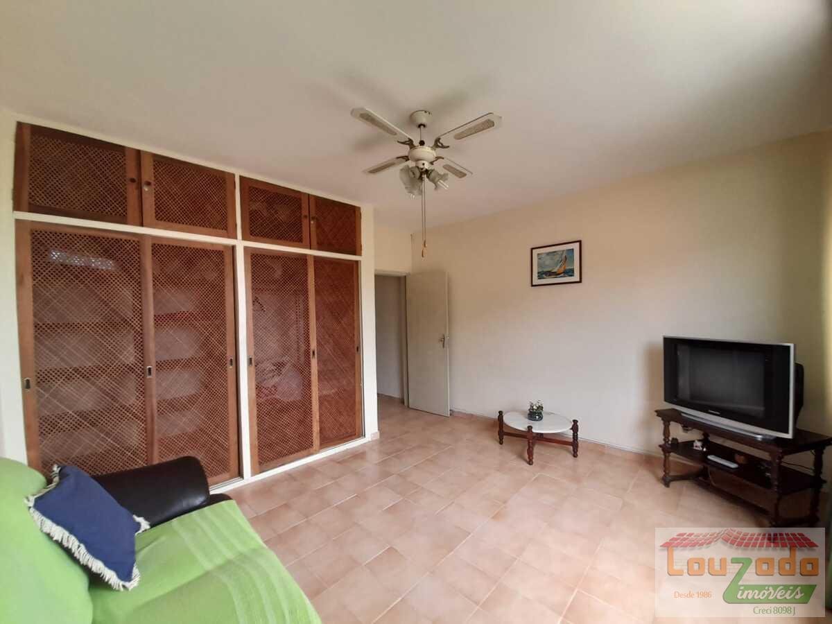 Apartamento à venda com 2 quartos, 70m² - Foto 2