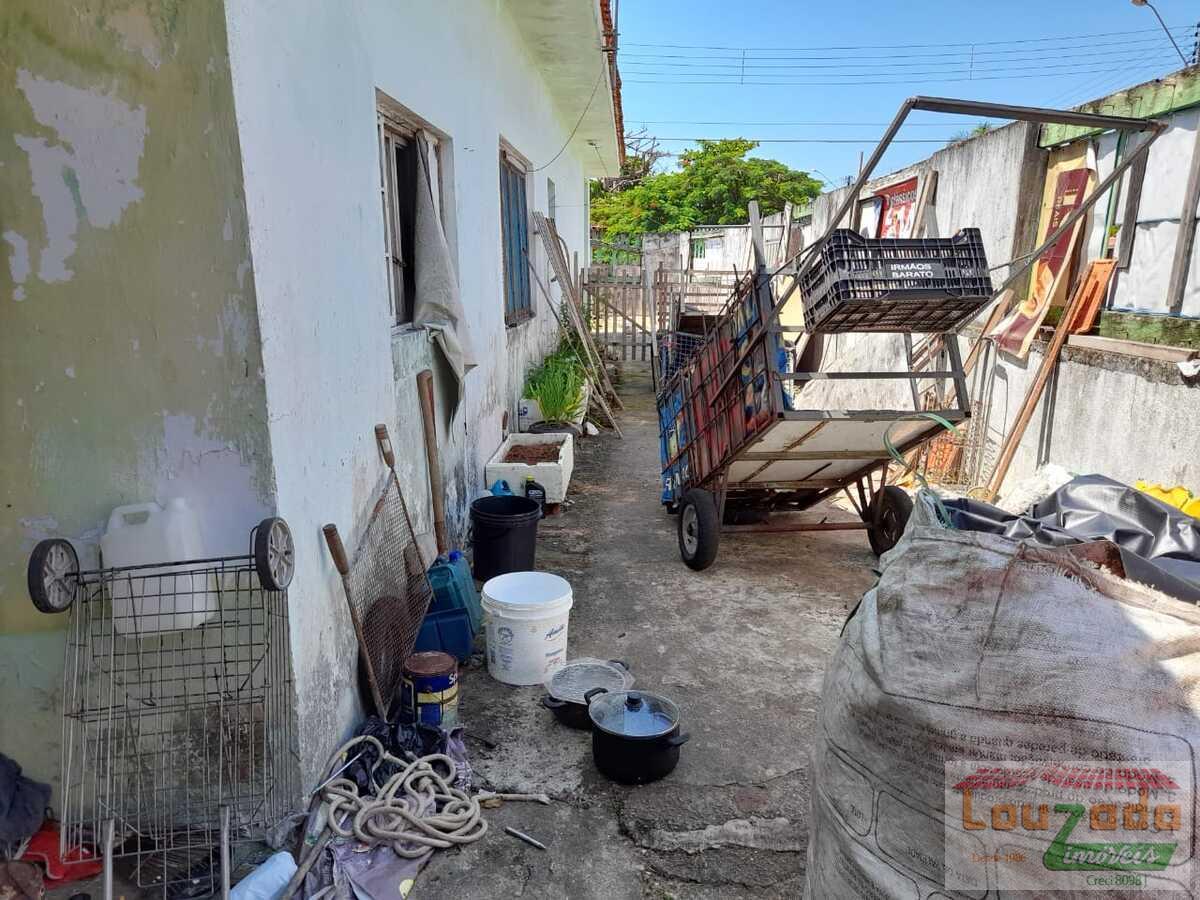 Casa à venda com 2 quartos, 300m² - Foto 7