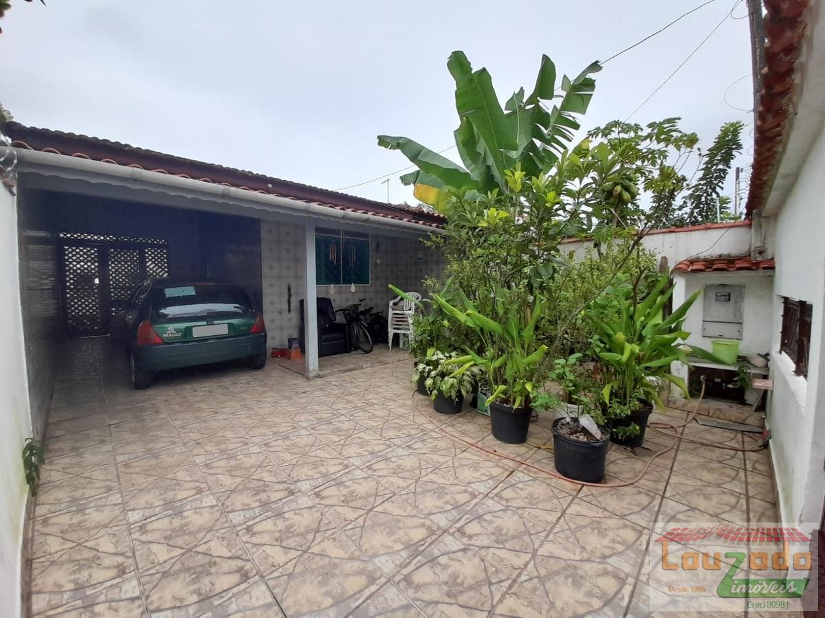 Casa à venda com 2 quartos, 210m² - Foto 1