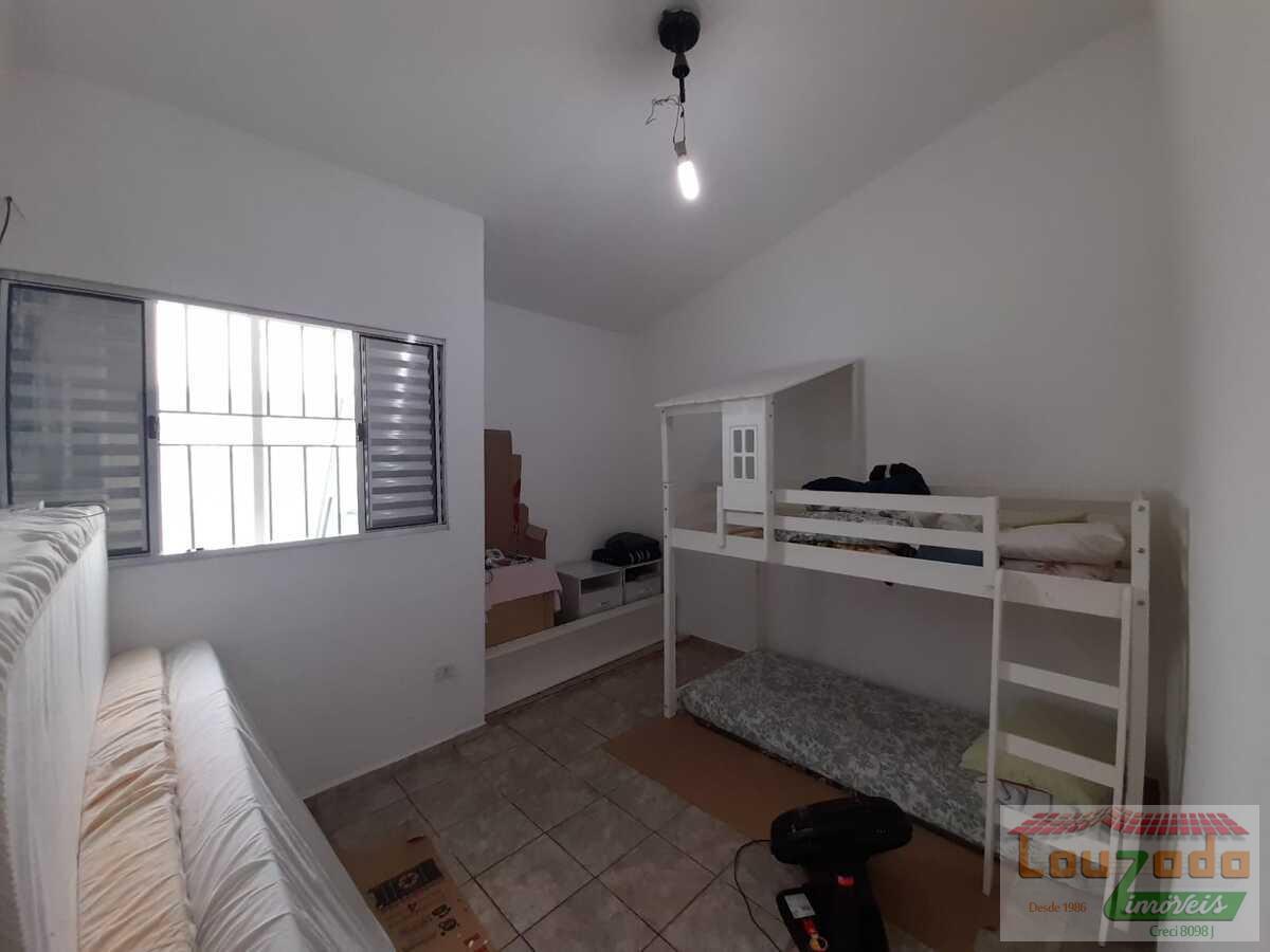 Casa à venda com 2 quartos, 210m² - Foto 7