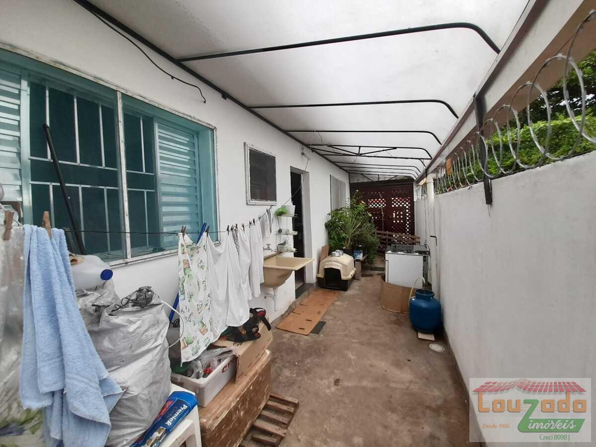 Casa à venda com 2 quartos, 210m² - Foto 13