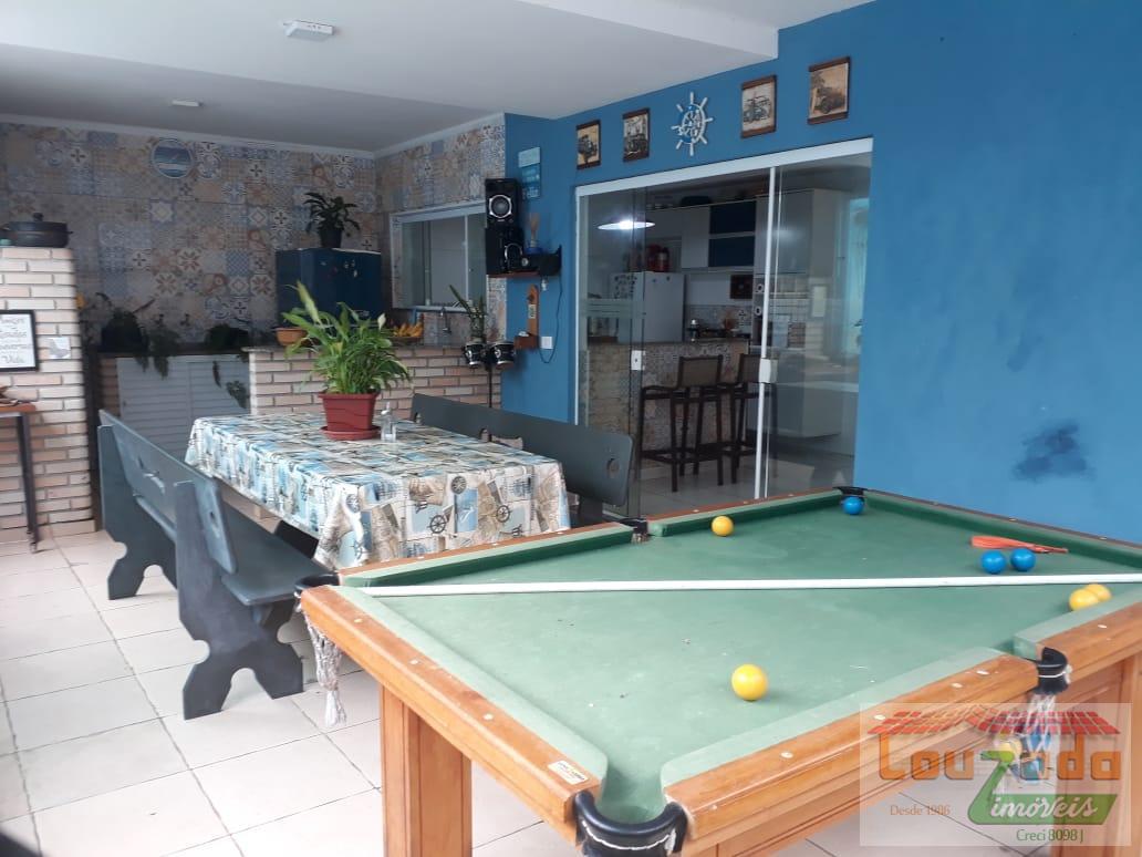 Sobrado à venda com 4 quartos, 250m² - Foto 1