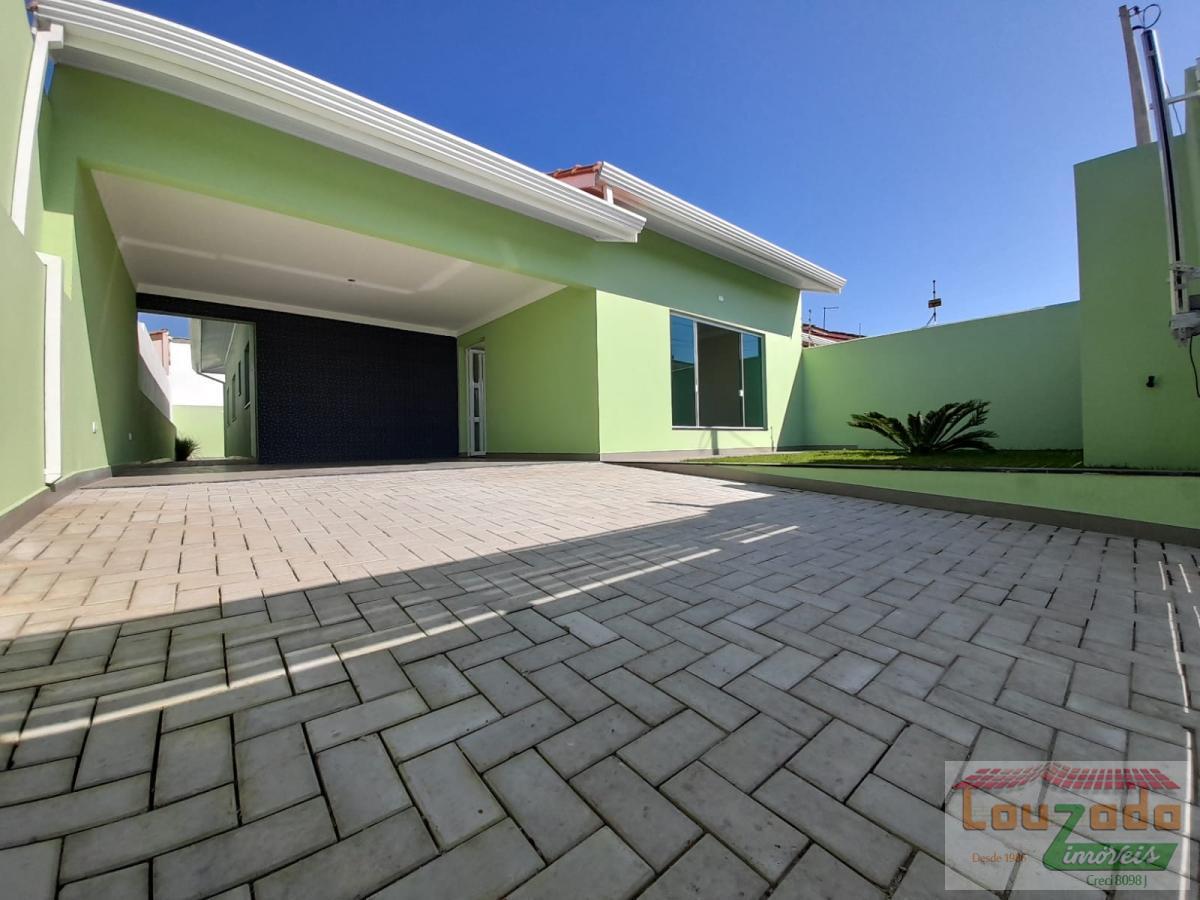 Casa à venda com 3 quartos, 250m² - Foto 1