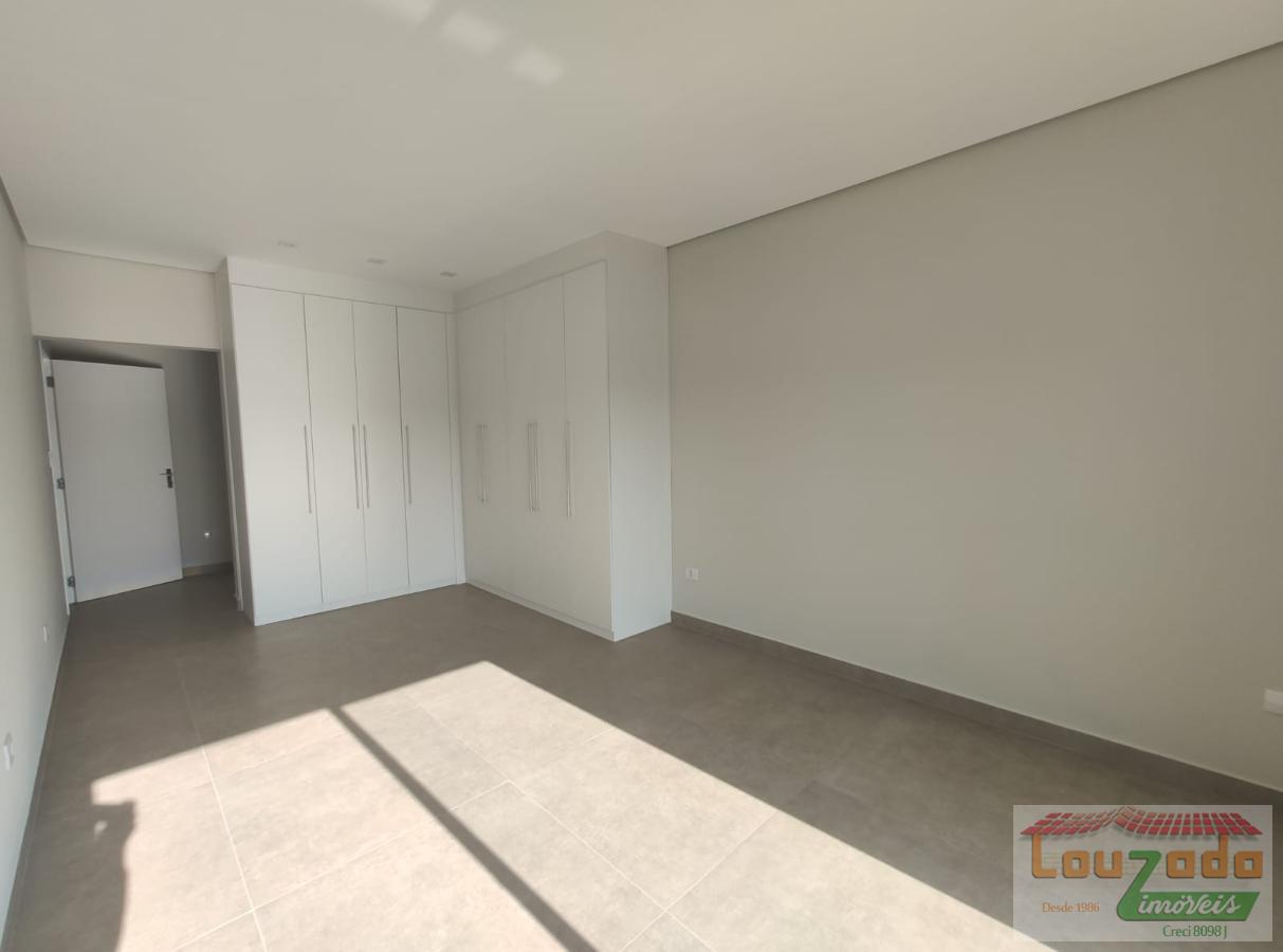 Sobrado à venda com 4 quartos, 312m² - Foto 11