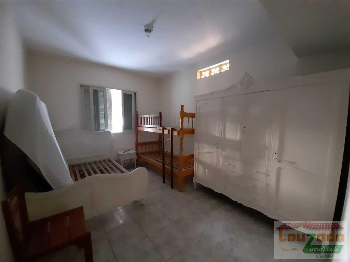 Casa à venda com 2 quartos, 300m² - Foto 6