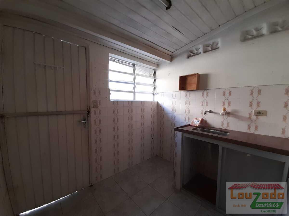 Casa à venda com 2 quartos, 300m² - Foto 10