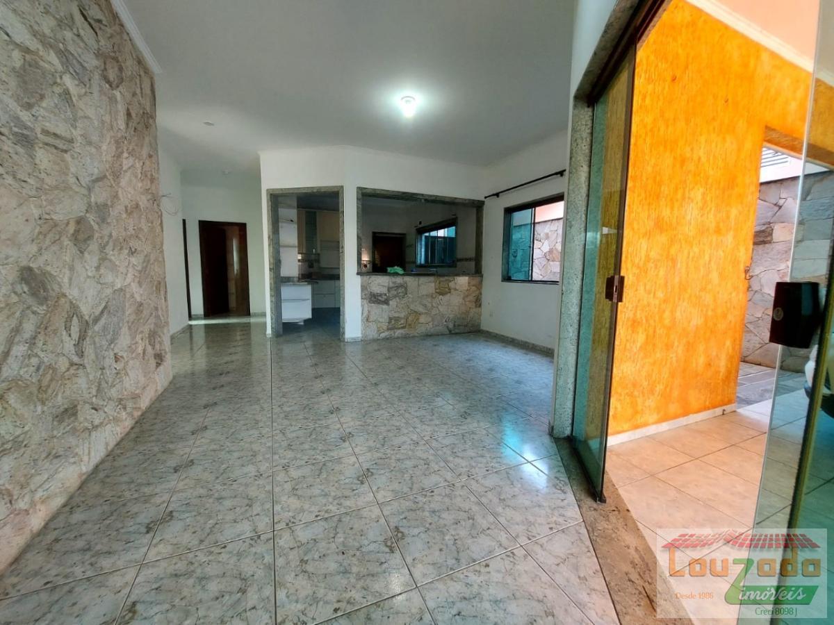 Sobrado à venda com 4 quartos, 340m² - Foto 2