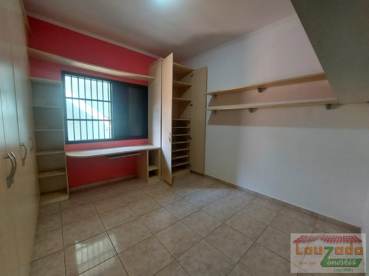 Sobrado à venda com 4 quartos, 340m² - Foto 9