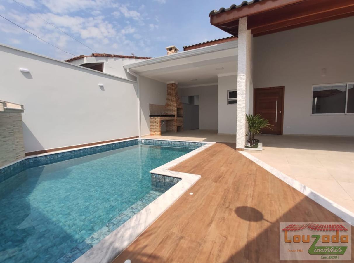 Casa à venda com 3 quartos, 250m² - Foto 1