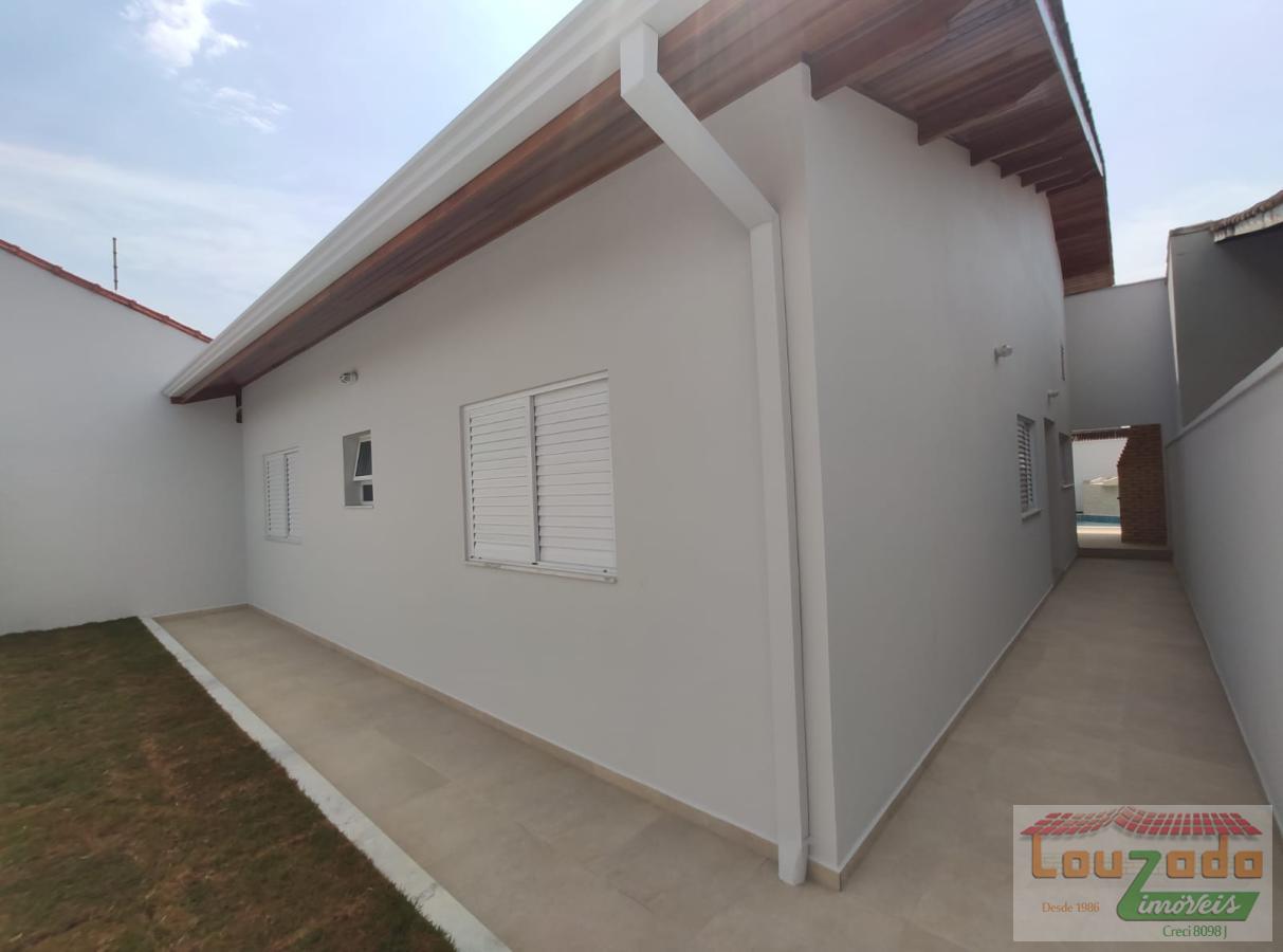 Casa à venda com 3 quartos, 250m² - Foto 15