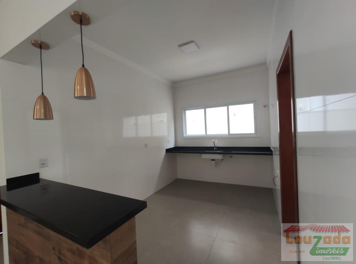 Casa à venda com 3 quartos, 250m² - Foto 7