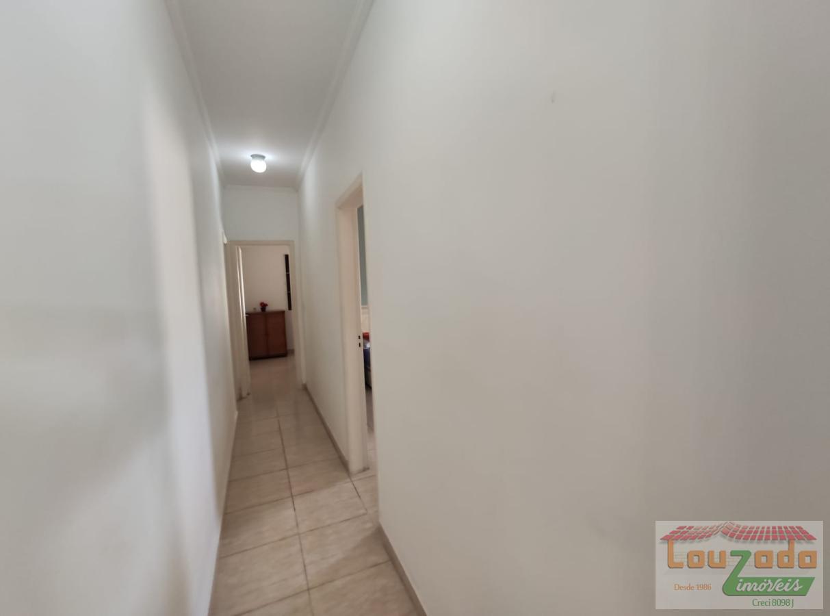 Casa à venda com 3 quartos, 280m² - Foto 10