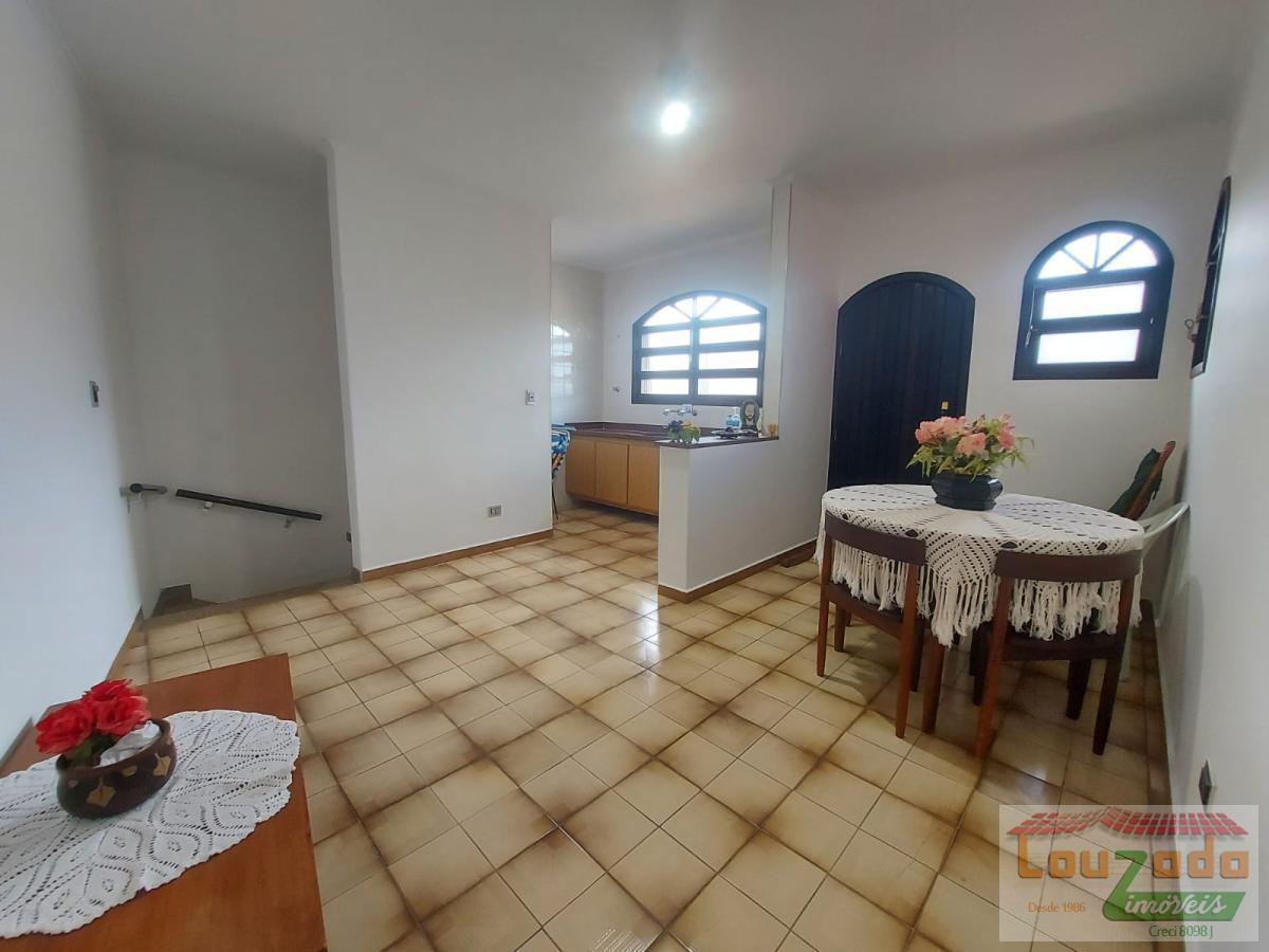 Casa à venda com 2 quartos, 380m² - Foto 14