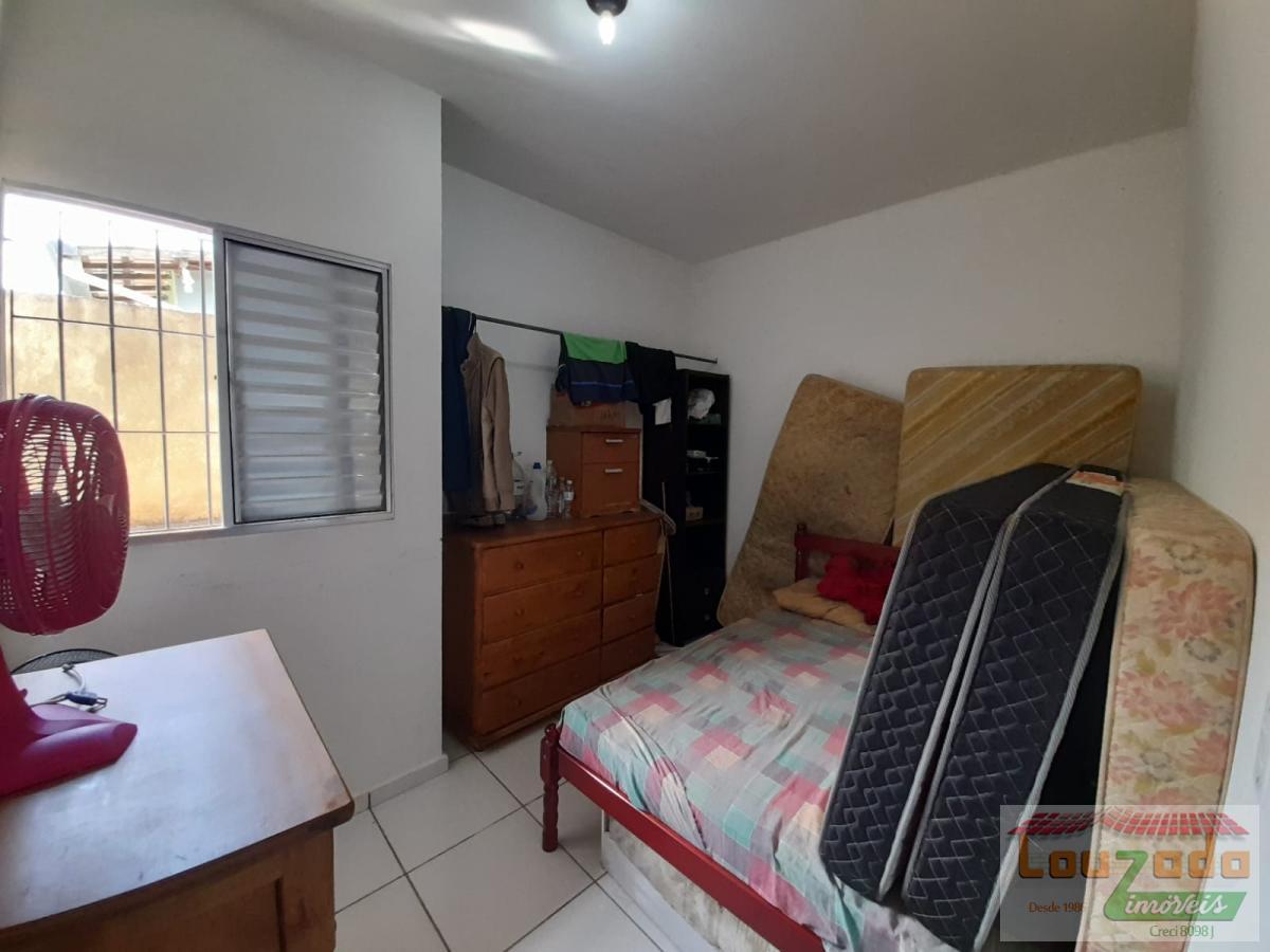 Casa à venda com 2 quartos, 150m² - Foto 9